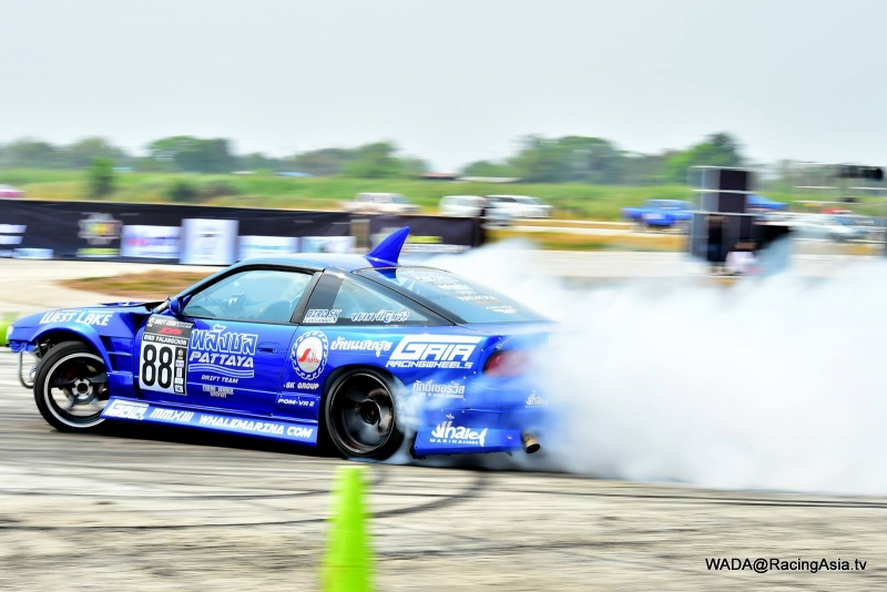 2016.03 Pathumthani Drift Competition 2015 #4(final) RacingAsia.tv